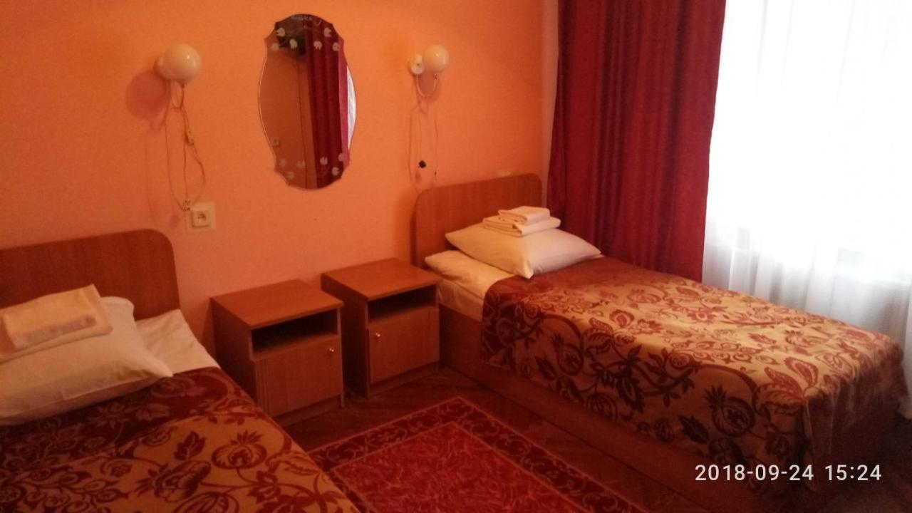 Kolos Hotel Obolon Kiev Extérieur photo